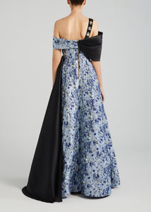 New Season: Elizabeth